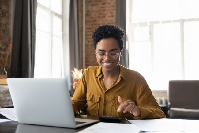 Pourquoi ouvrir son compte dans une banque en ligne 